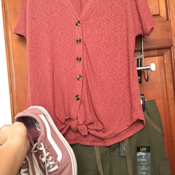 Meet your Posher, Rach - Picture 6 of 7